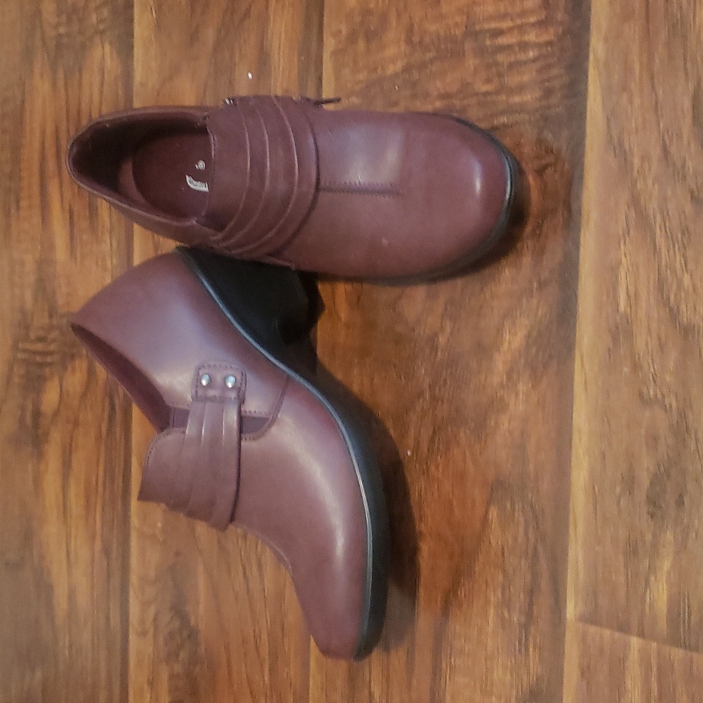 Easy Street Shoes Size 6.5